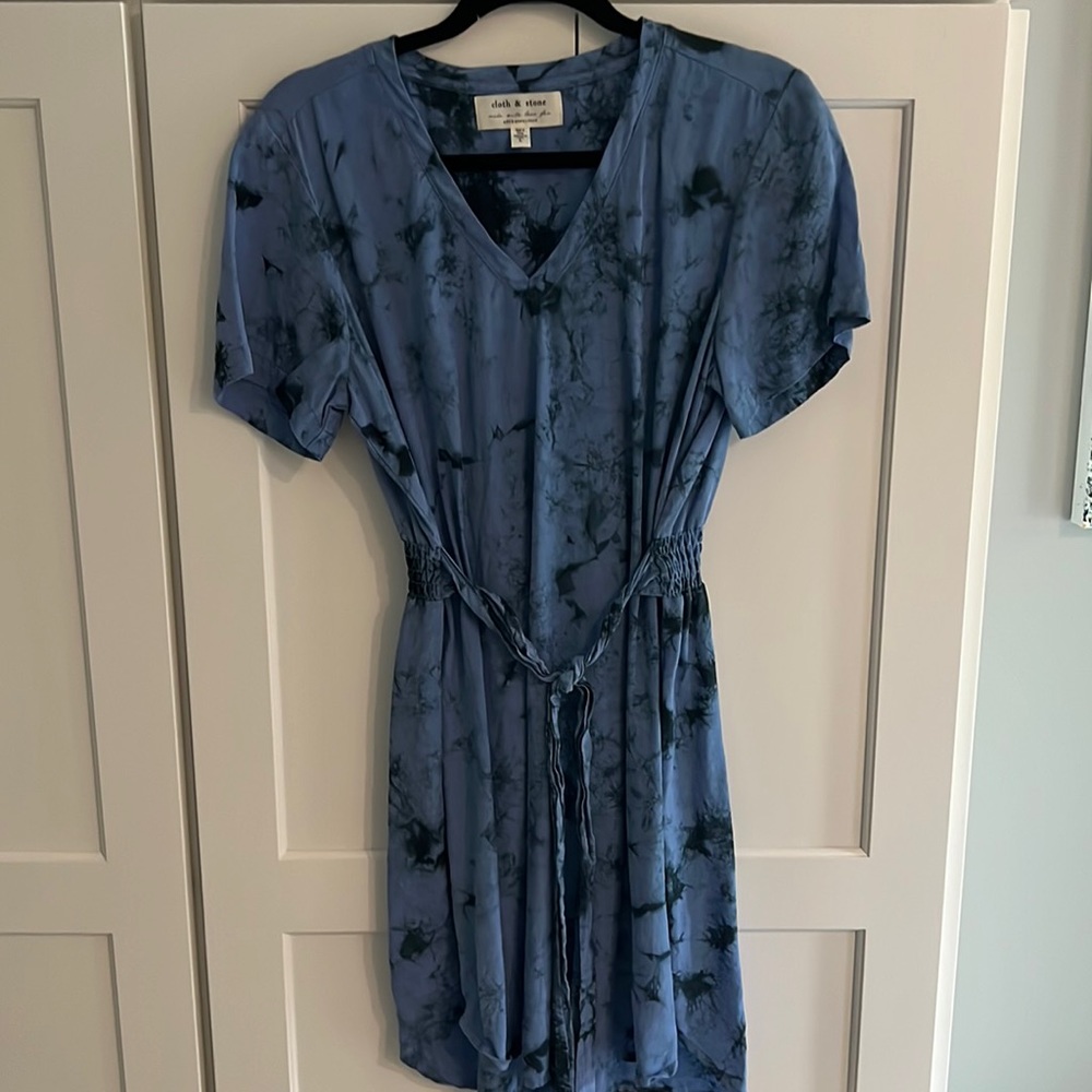 Anthropologie Cloth and Stone tie dye dress